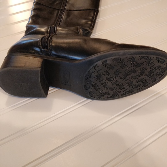 Sam & Libby tall boots - Picture 4 of 6